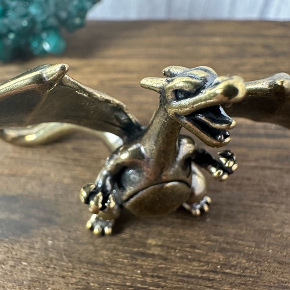 Mini Brass Charizard Figurine - Picture 6 of 8